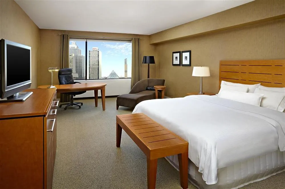 Hotel The Westin Edmonton 4*,