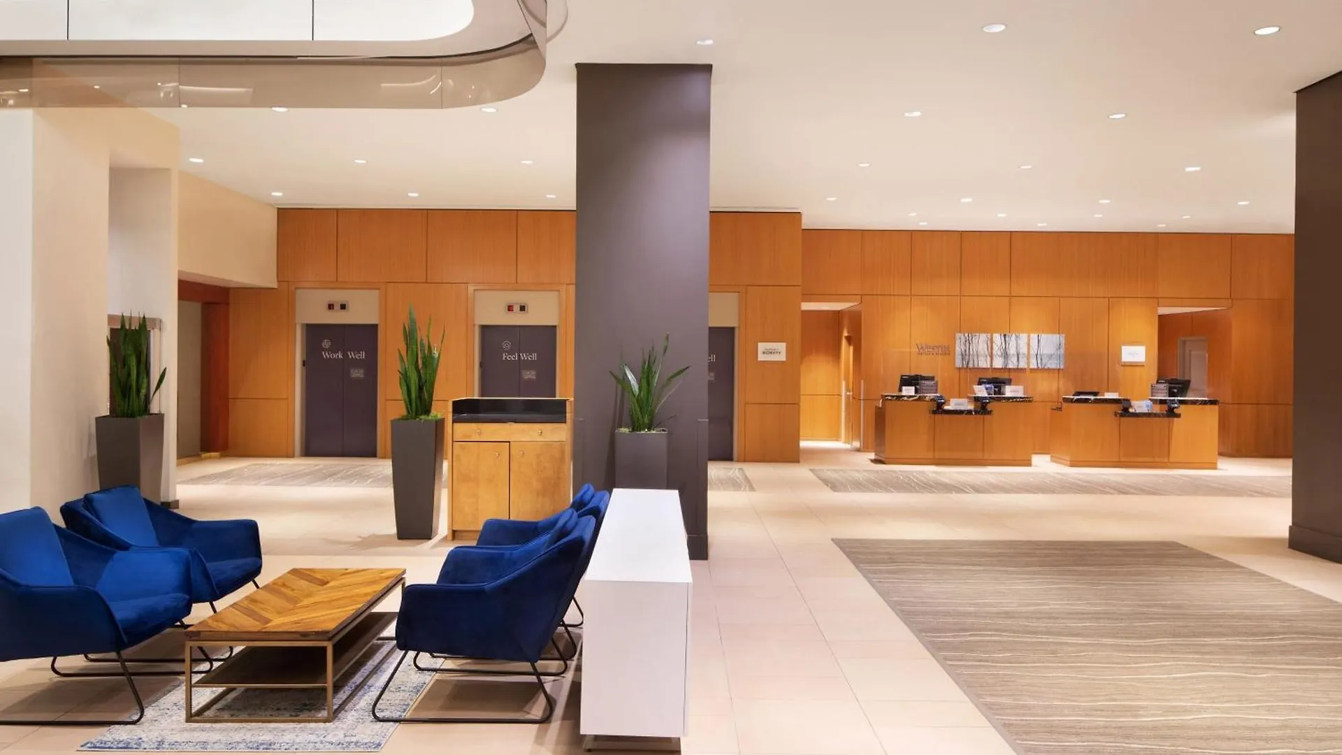 The Westin Edmonton Hotel 4*,