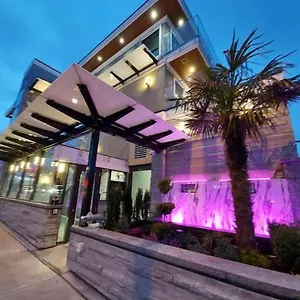 Beautiful Bright 3 Bed Townhouse Apartment Vancouver