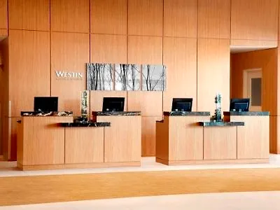 ****  The Westin Edmonton Hotel Canada