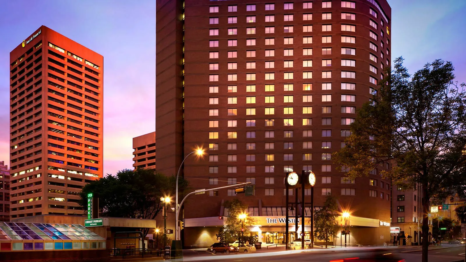 ****  The Westin Edmonton Hotel Canada